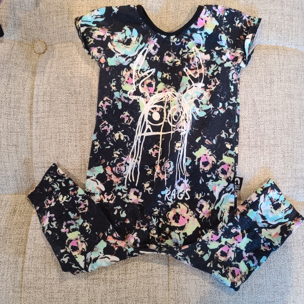 Rags to Raches Floral Trinny